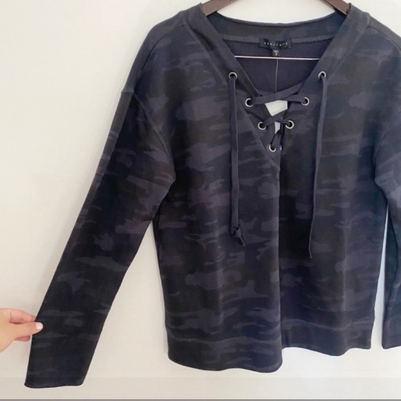 Sanctuary Blue Camo Lightweight Sweatshirt Lace up Neck Pullover Size Small New - Picture 6 of 8